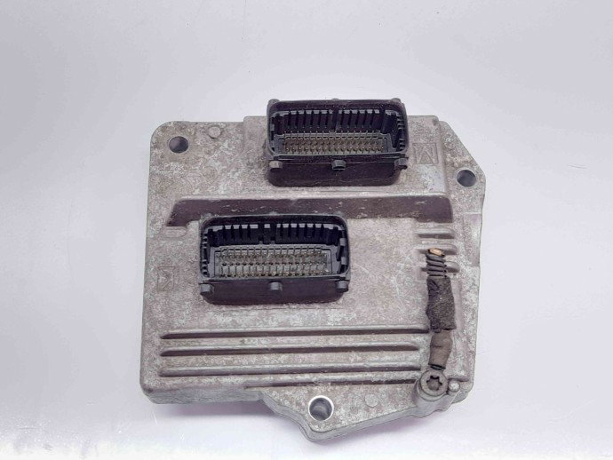 Calculator motor ECU Opel Astra H Hatchback [Fabr 2004-2009] 55561172