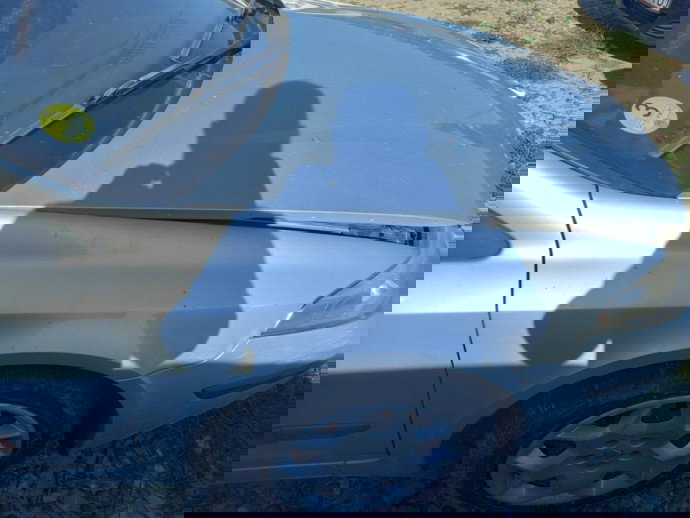 Aripa dreapta fata Renault Laguna 2 1.9 DCI OEM 2001-2007