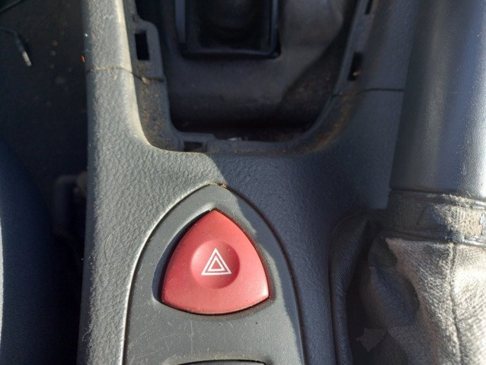 Buton avarii  Renault Laguna 2 1.9 DCI OEM 2001-2007