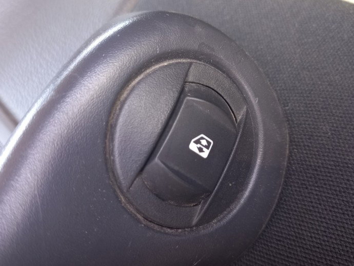 Buton geam electric stanga fata Renault Laguna 2 1.9 DCI OEM 2001-2007