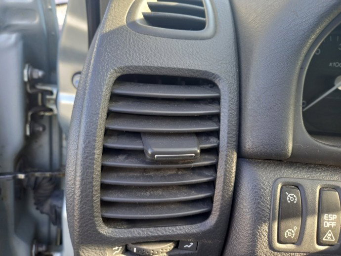Grila ventilatie stanga Renault Laguna 2 1.9 DCI OEM 2001-2007
