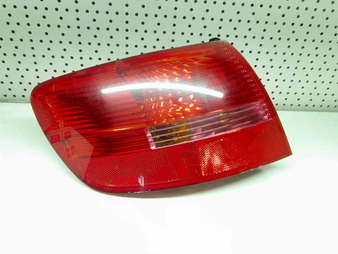 Stop aripa stanga Audi A6 Avant (4F5, C6) [Fabr 2005-2010] 4F9945095
