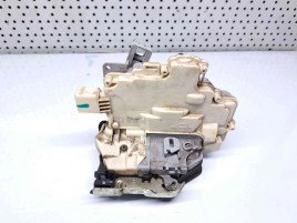 Broasca usa stanga spate Audi A4 (8K5, B8) [Fabr 2008-2015] 8K0839015