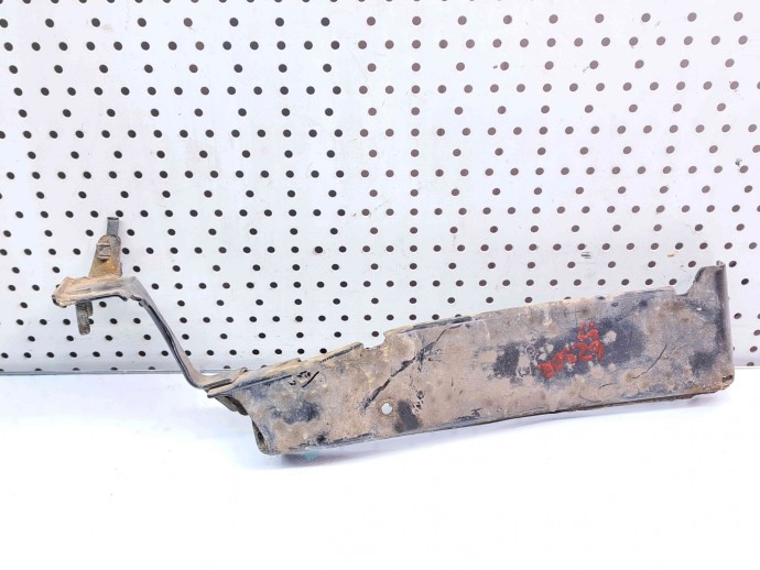 Suport aripa dreapta fata Audi A4 (8K2, B8) [Fabr 2008-2015] 8K0821136A