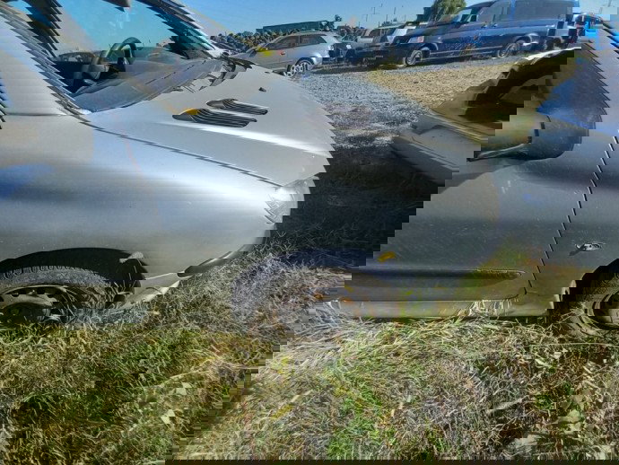 Aripa dreapta fata Peugeot 206 1.2 Benz OEM 1998-2009