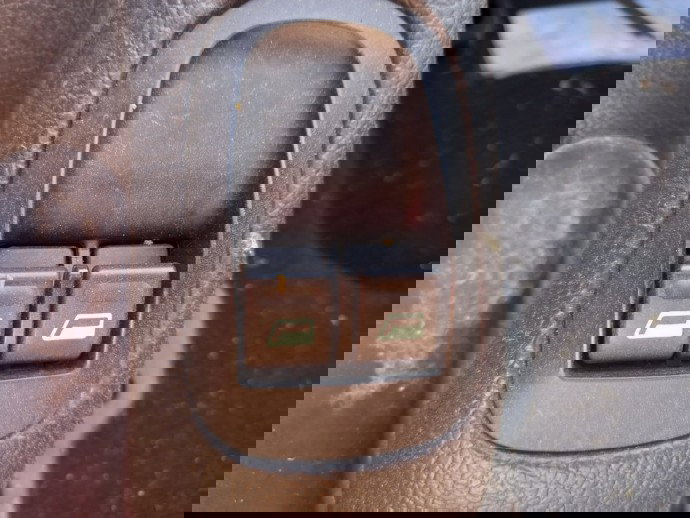 Butoane geamuri electrice sofer Peugeot 206 1.2 Benz OEM 1998-2009