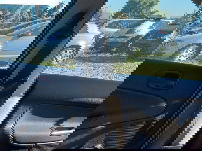 Centura stanga fata Peugeot 206 1.2 Benz OEM 1998-2009