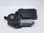 Motoras geam dreapta fata Audi A4 (8EC, B7) [Fabr 2004-2008] 8E1959802B / 0130821764