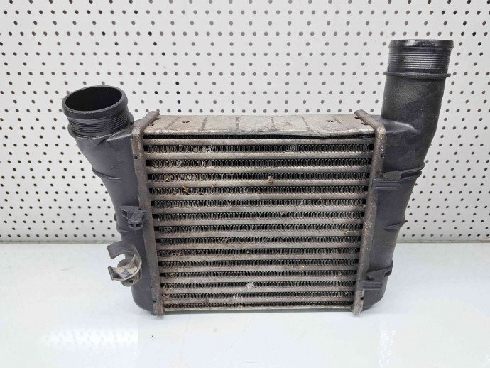 Radiator intercooler Audi A4 (8EC, B7) [Fabr 2004-2008] 8E0145805S 2.0 TDI BPW 