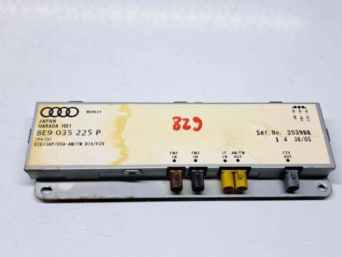 Amplificator antena Audi A4 (8EC, B7) [Fabr 2004-2008] 8E9035225P