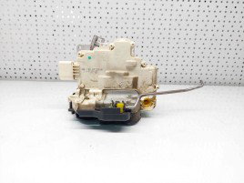 Broasca usa stanga fata Audi A4 (8EC, B7) [Fabr 2004-2008] 8E1837015AA