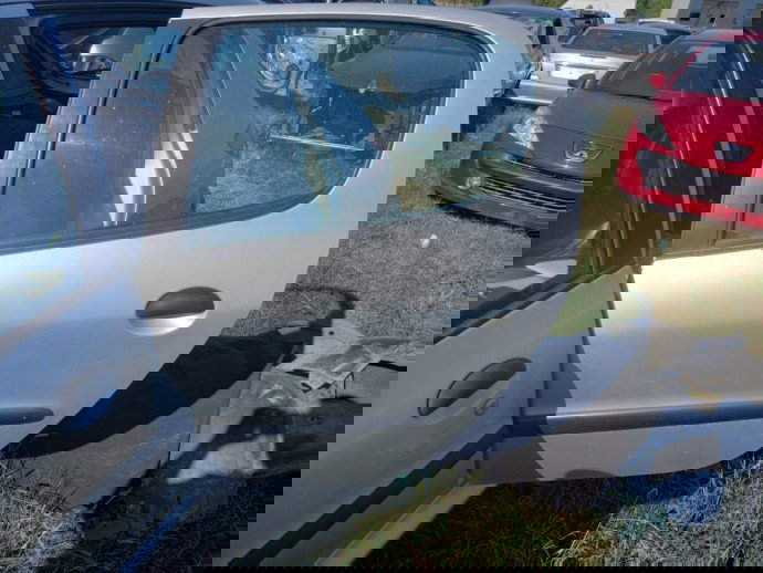 Usa stanga spate Peugeot 206 1.2 Benz OEM 1998-2009