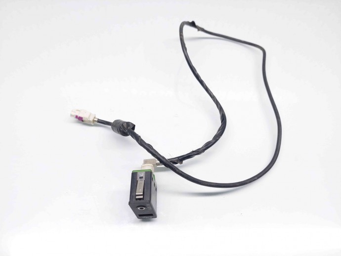 Conector auxiliar USB Bmw X1 (E84) [Fabr 2009-2015] 9241331