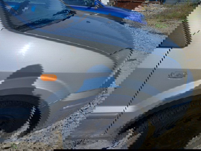 Aripa dreapta fata Ford Fusion 1.6 Benz OEM 2002-2012