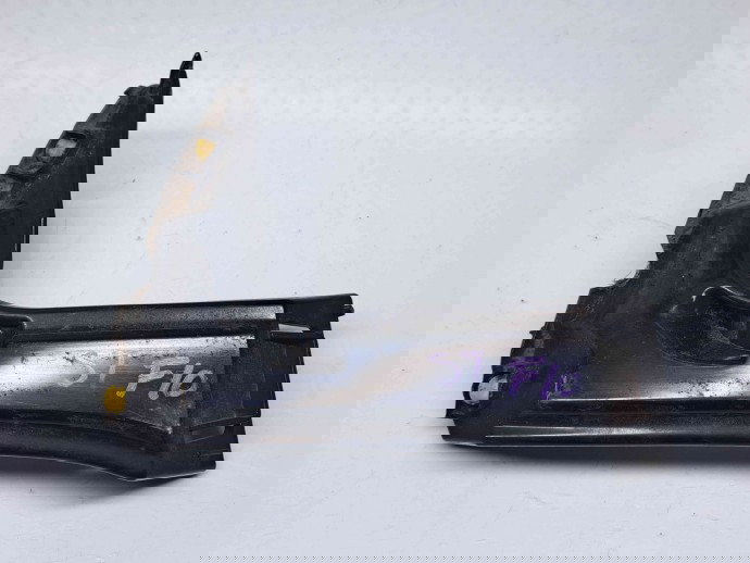 Suport aripa stanga fata Bmw 5 (F10) [Fabr 2011-2016] 7207931