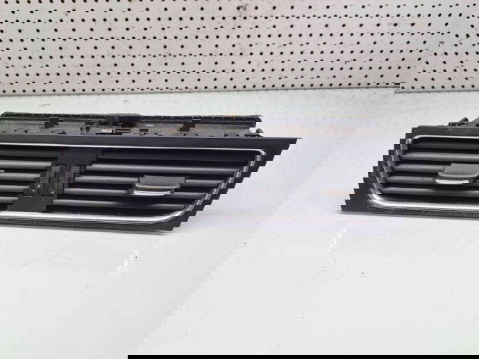  Grila aerisire centrala Audi A4 (8K5, B8) Avant [Fabr 2008-2015] 8T2820951B