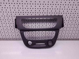 Ornament bord Renault Megane 3 Combi [Fabr 2008-2015] 682600003R