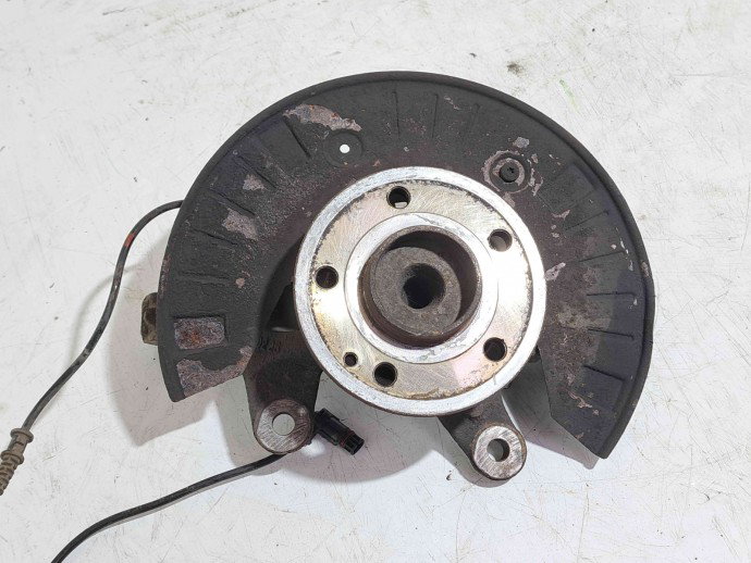 Fuzeta fata dreapta Mercedes Vito Autobus (W639) [Fabr 2003-prezent] OEM 2.2 CDI 646982 