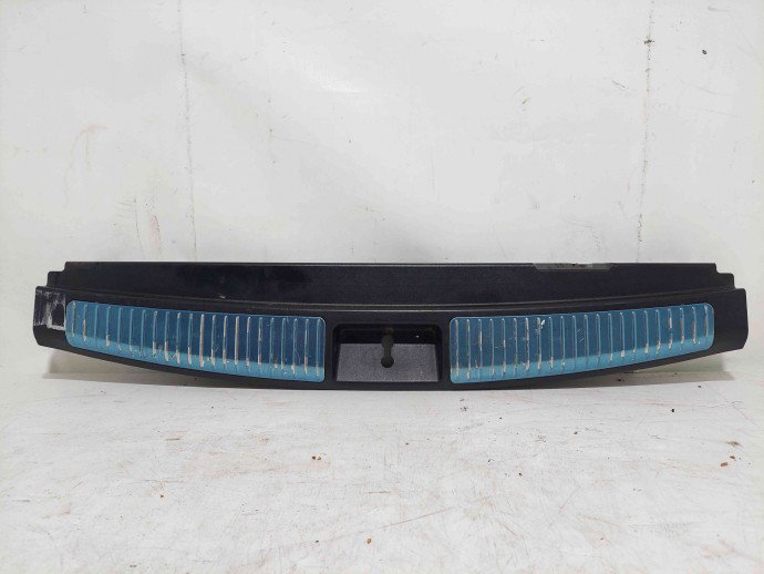 Ornament portbagaj Mercedes Clasa ML (W164) [Fabr 2005-2012] A1646900987