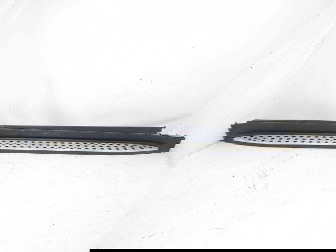 Prag lateral dreapta Mercedes Clasa ML (W164) [Fabr 2005-2012] 197 OBSIDIANSCHWARZ