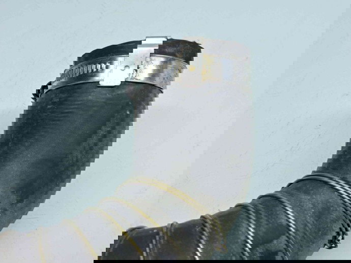 Furtun intercooler LAND ROVER Discovery Sport (L550) [Fabr 2014-2022] AH22-9F072-AD   80KW / 109CP