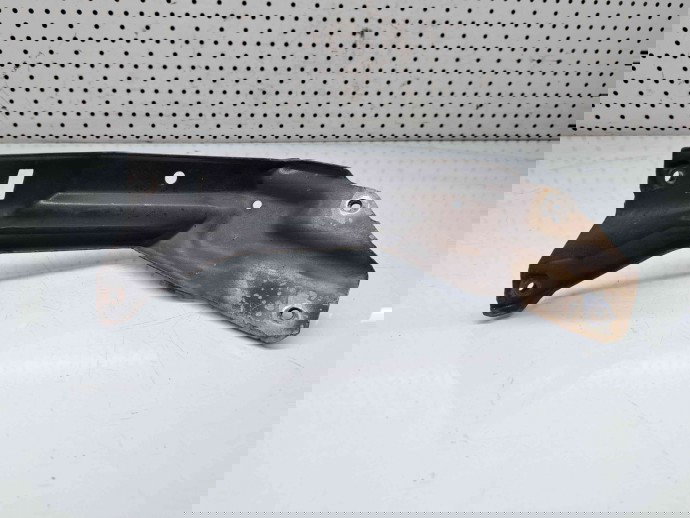 Suport aripa stanga fata Seat Leon (1P1) [Fabr 2005-2011] 1P0821135