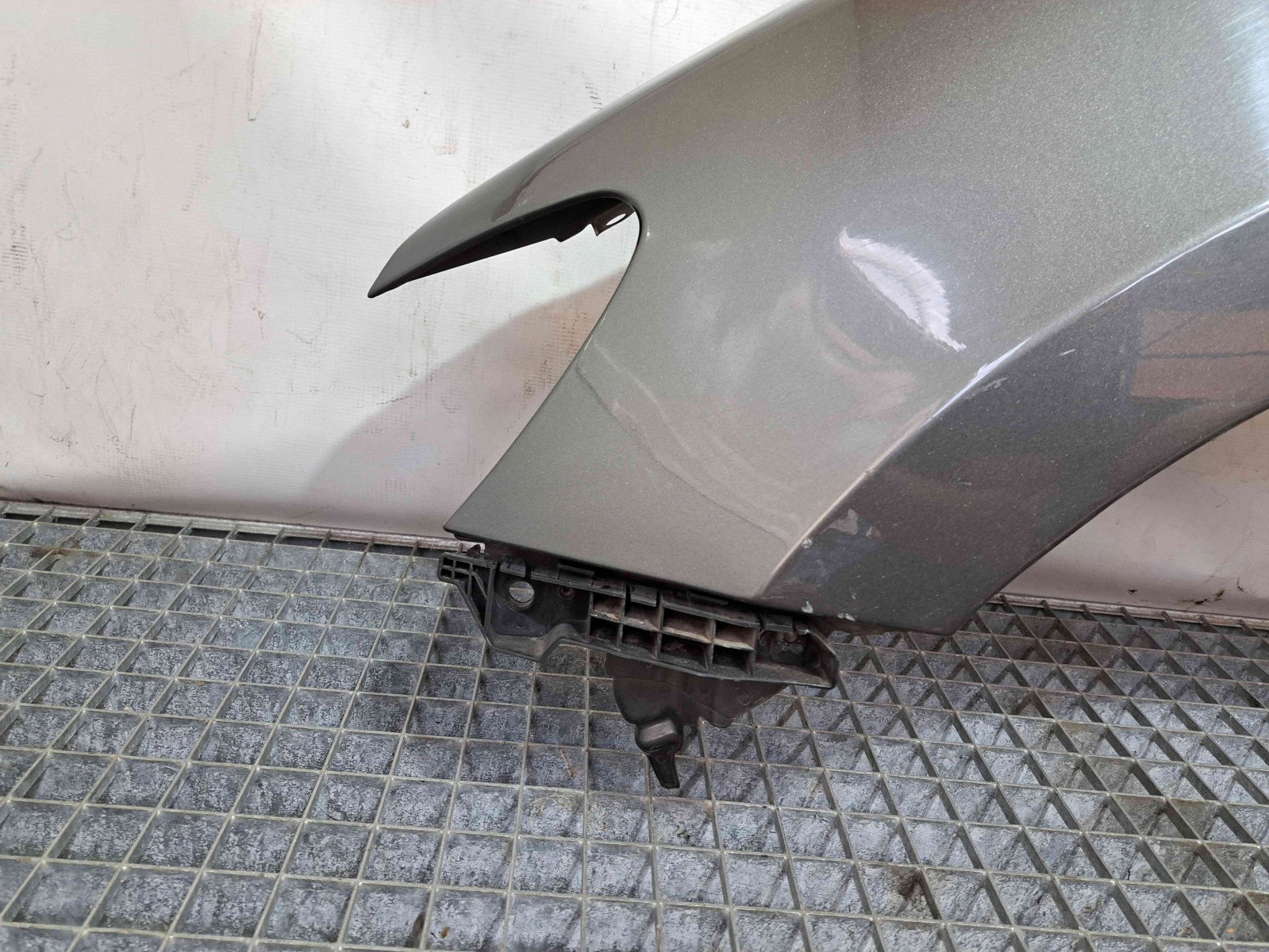 Aripa stanga fata Hyundai Santa Fe 2 (CM) [Fabr 2005-2012] GUN METAL [2J] - imagine 3