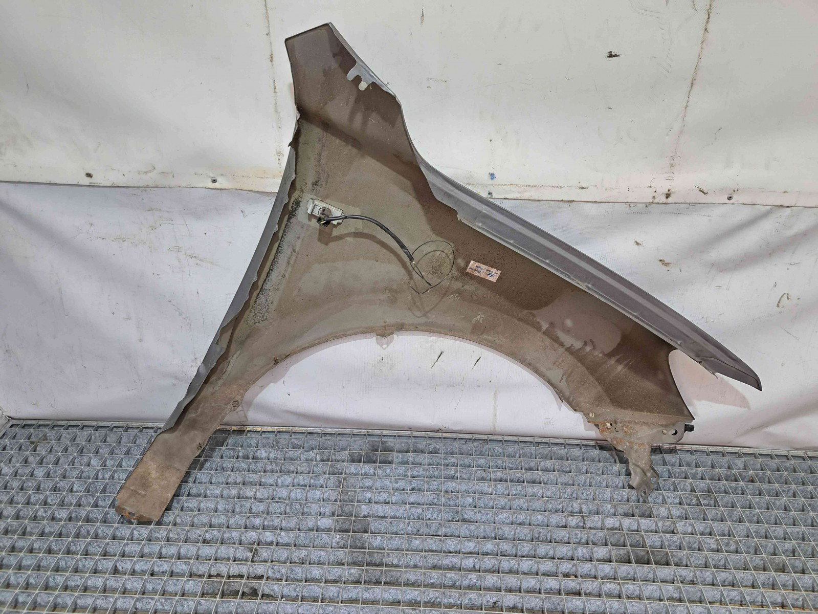 Aripa stanga fata Hyundai Santa Fe 2 (CM) [Fabr 2005-2012] GUN METAL [2J] - imagine 4