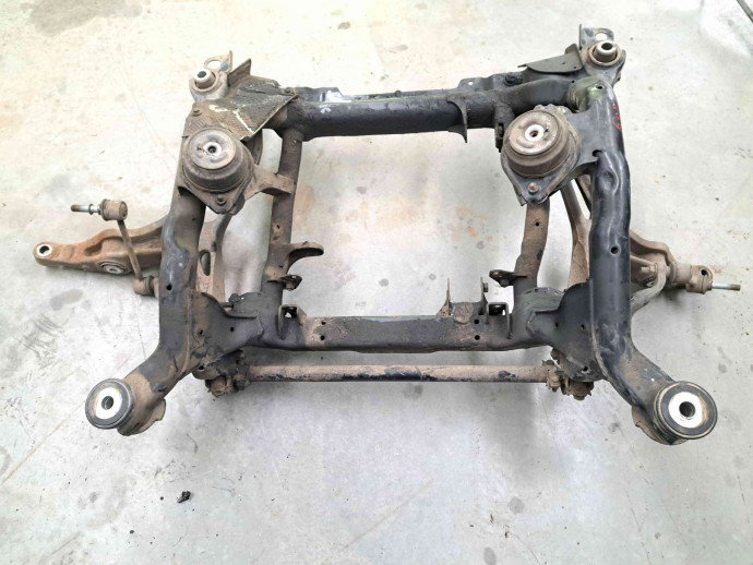Jug motor Mercedes Clasa ML (W164) [Fabr 2005-2012] OEM 3.0 CDI 642940