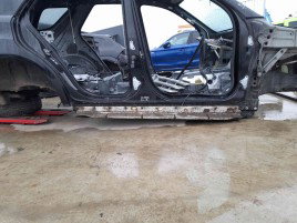 Prag lateral dreapta Mercedes Clasa ML (W164) [Fabr 2005-2012] OEM
