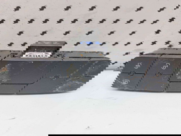  Buton blocare usi Seat Ibiza 5 Sportcoupe (6J1) [Fabr 2008-2017] 6J0927137AS