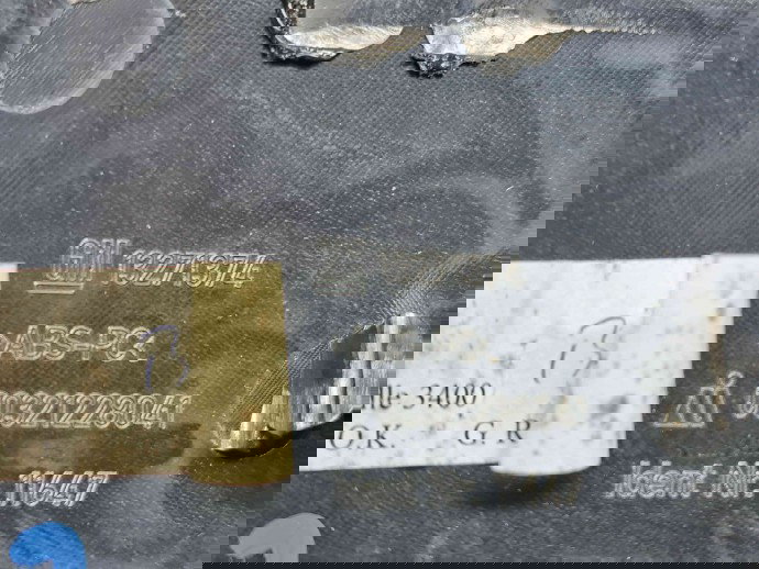  Buton deschidere haion Opel Astra J [Fabr 2009-2015] 13271374