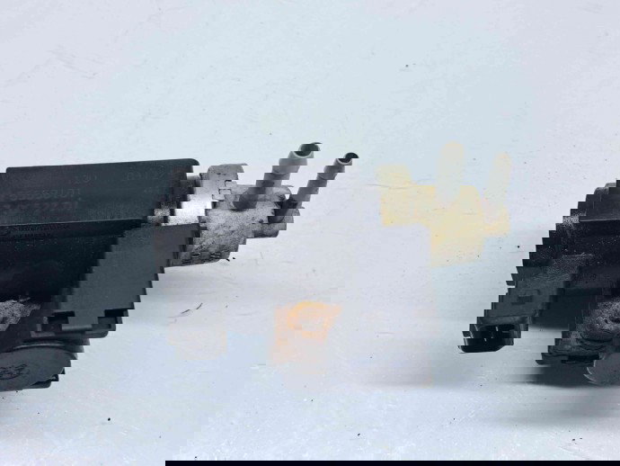 Supapa vacuum Opel Astra H [Fabr 2004-2009] 55558101 1.9 CDTI LRD 