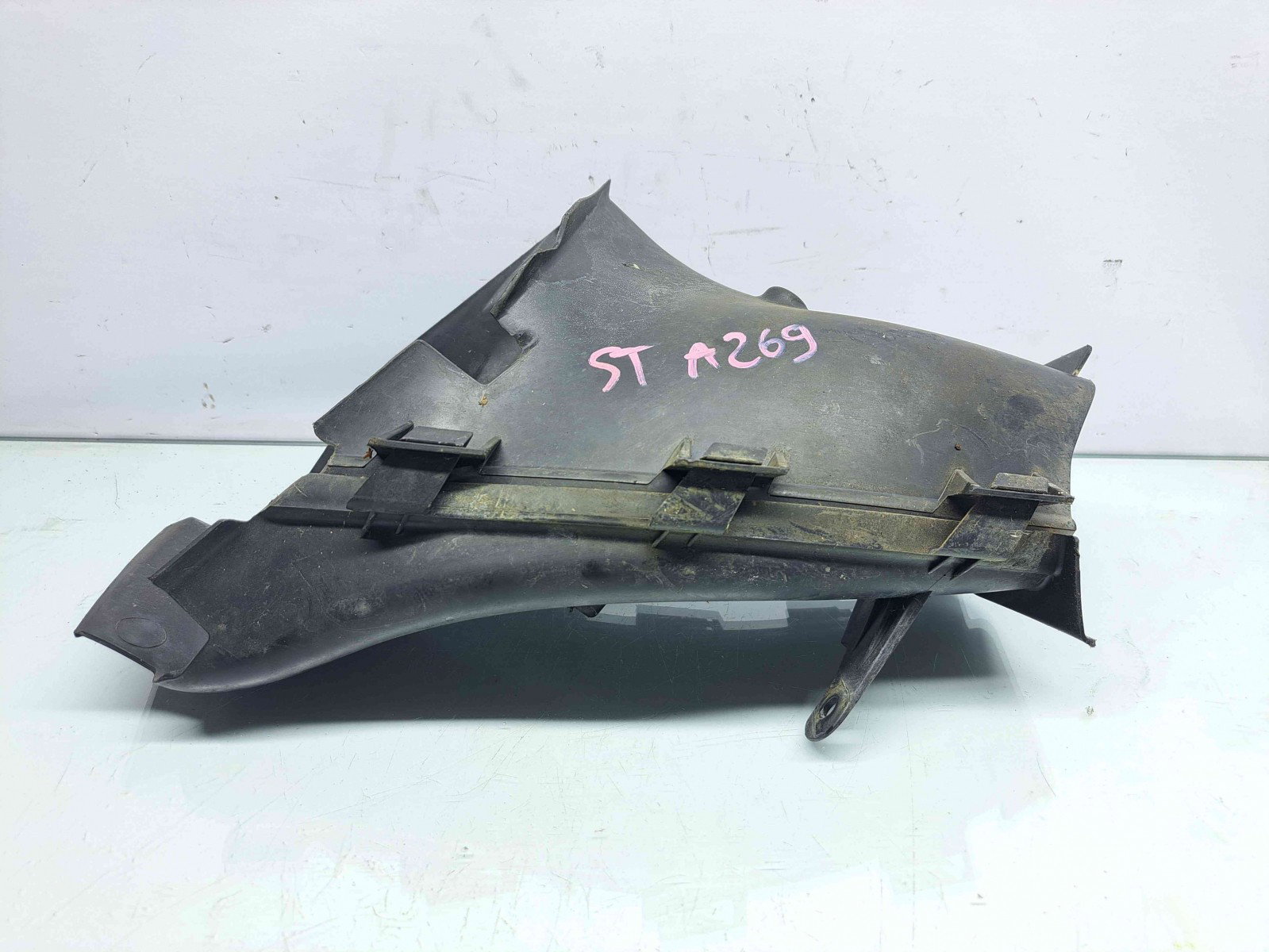 Difuzor captare aer Bmw 1 (E81, E87) [Fabr 2004-2010] 7076841