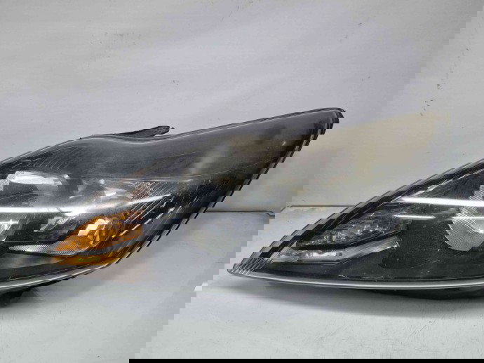  Far stanga Ford Focus 2 (DA) [Fabr 2004-2012] 8M51-13W030-DF