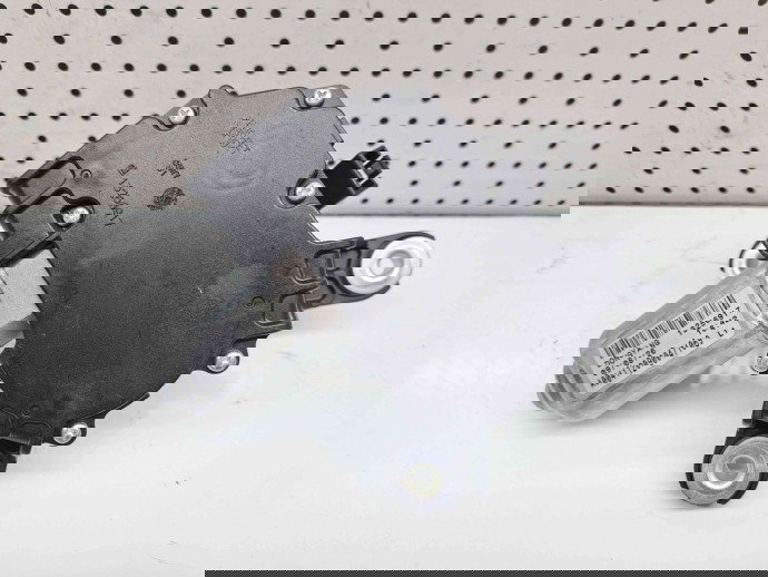  Motoras stergator haion Opel Astra J [Fabr 2009-2015] 13256917