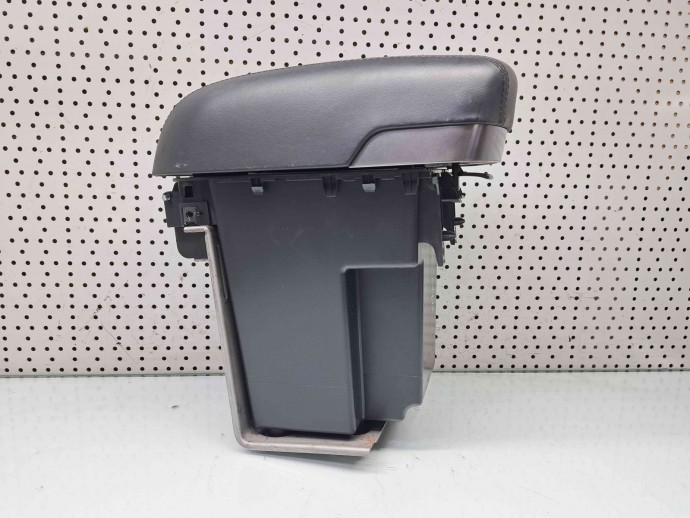  Cotiera Hyundai ix35 (LM) [Fabr 2010-2017] 84681-2S900