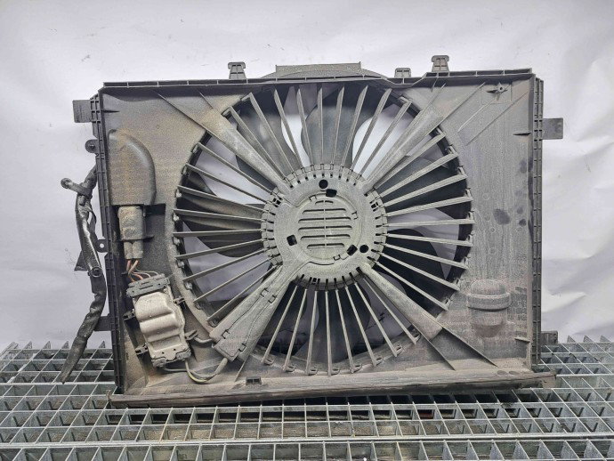 Electroventilator Mercedes Clasa C (W204) [Fabr 2007-2014] A2045000755 2.2 CDI 651911  
