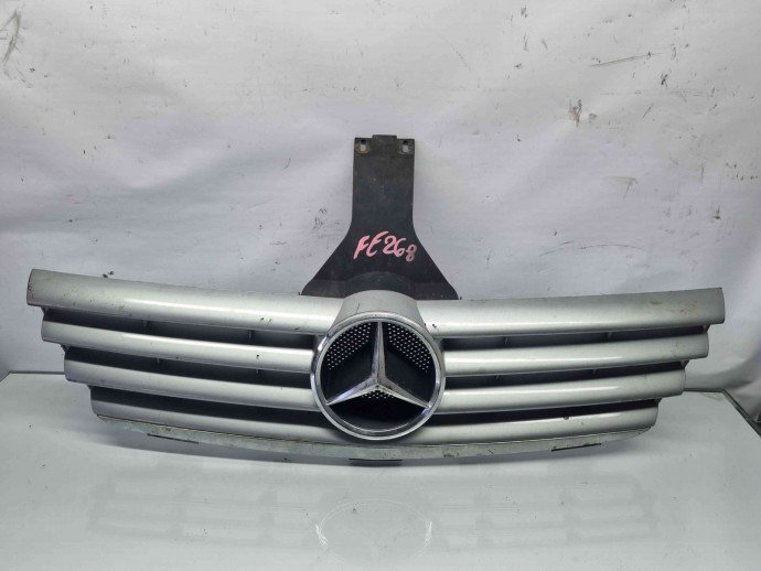 Grila bara fata Mercedes Clasa C (W203) FaceLift [Fabr 2000-2007] A2038801083