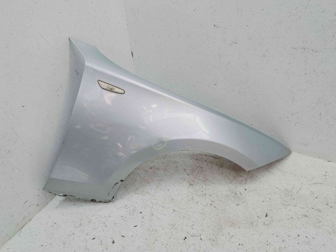 Aripa dreapta fata Bmw 1 (E81, E87) [Fabr 2004-2010] TITANSILBER METAL