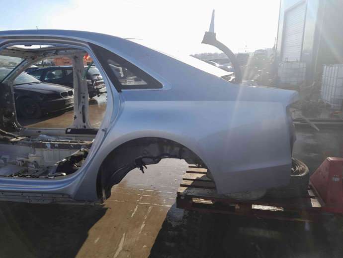 Aripa stanga spate Audi A8 (4H) [Fabr 2010-2017] oem
