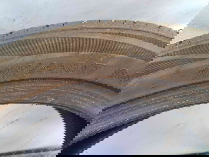 Set 2 anvelope vara TRAZANO 225 | 45 | R17