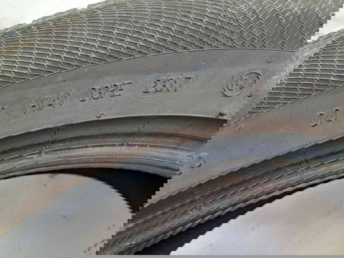 Anvelopa Iarna CONTINENTAL WINTER CONTACT | 235 / 65 / R17