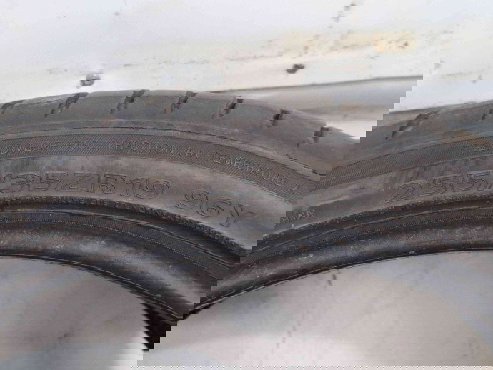 Anvelopa Vara DELINTE DS7 SPORT 255 / 35 / R19