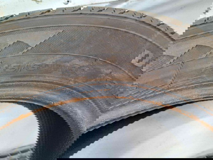 Set 2 anvelope vara MARCA : MASSIMO  MODEL : DUREVO V1  DOT : 2022  GROSIME ANVELOPA : 7,46-7,46