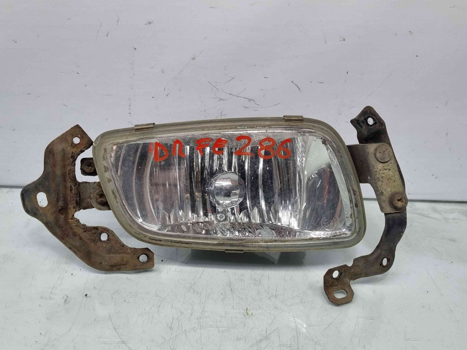 Proiector ceata dreapta MITSUBISHI Shogun II [Fabr 2002-2014] OEM - imagine 1