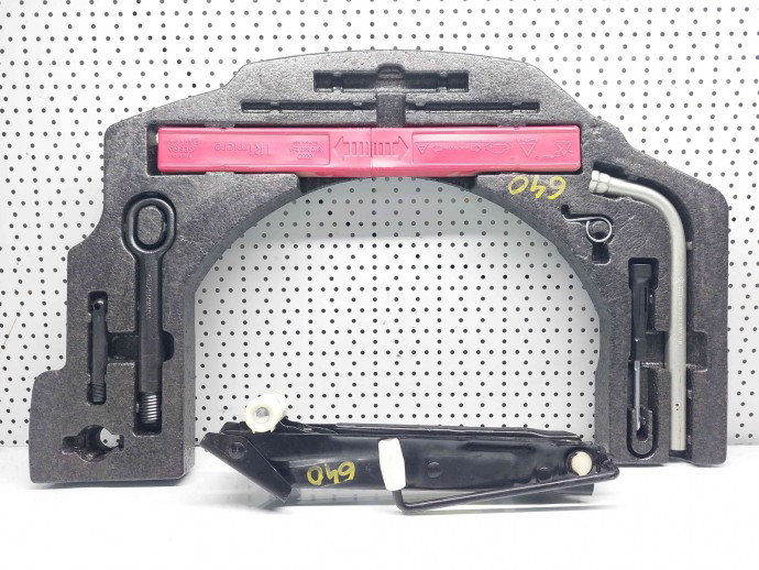 Set cric si cheie Audi A8 (4H) [Fabr 2010-2017] OEM