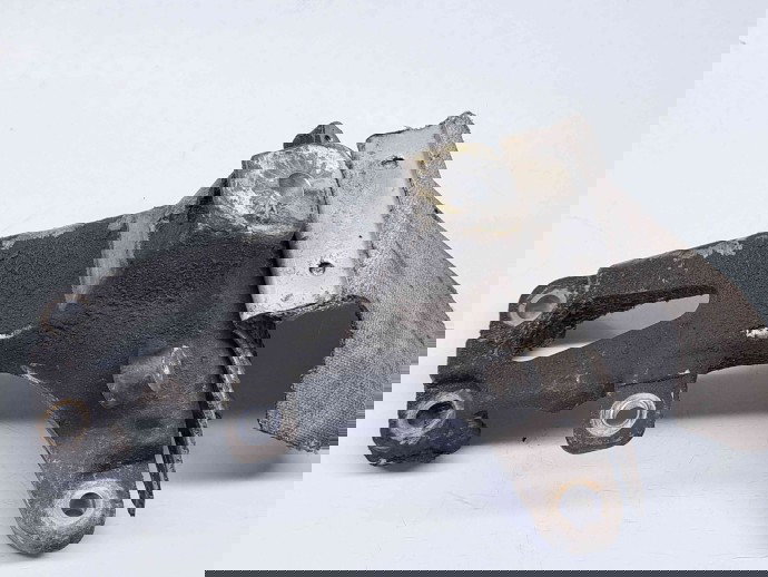 Suport cutie viteze Audi A4 (8K5, B8) Avant [Fabr 2008-2015] 8K0199388