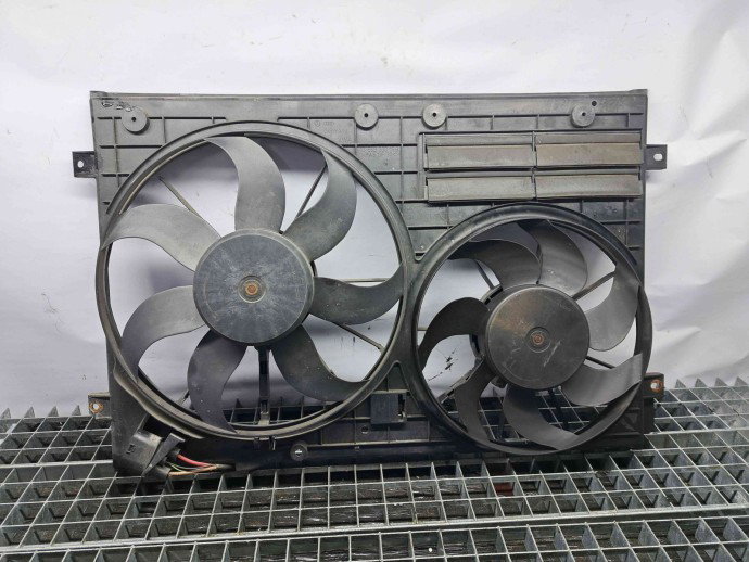 Grup electroventilatoare 1K0121207AT, Seat Leon (1P1) 2.0 fsi