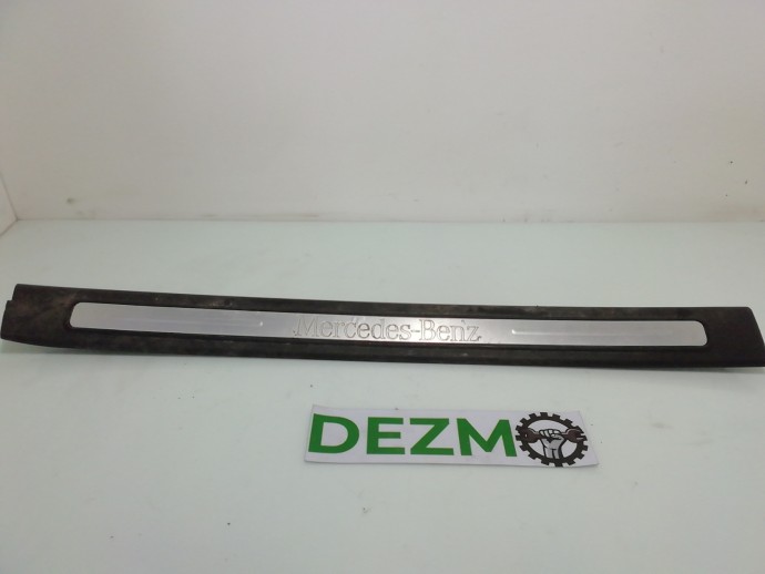 Ornament prag dreapta Mercedes A200 2.0 OM640 A1696800074 2004-2012